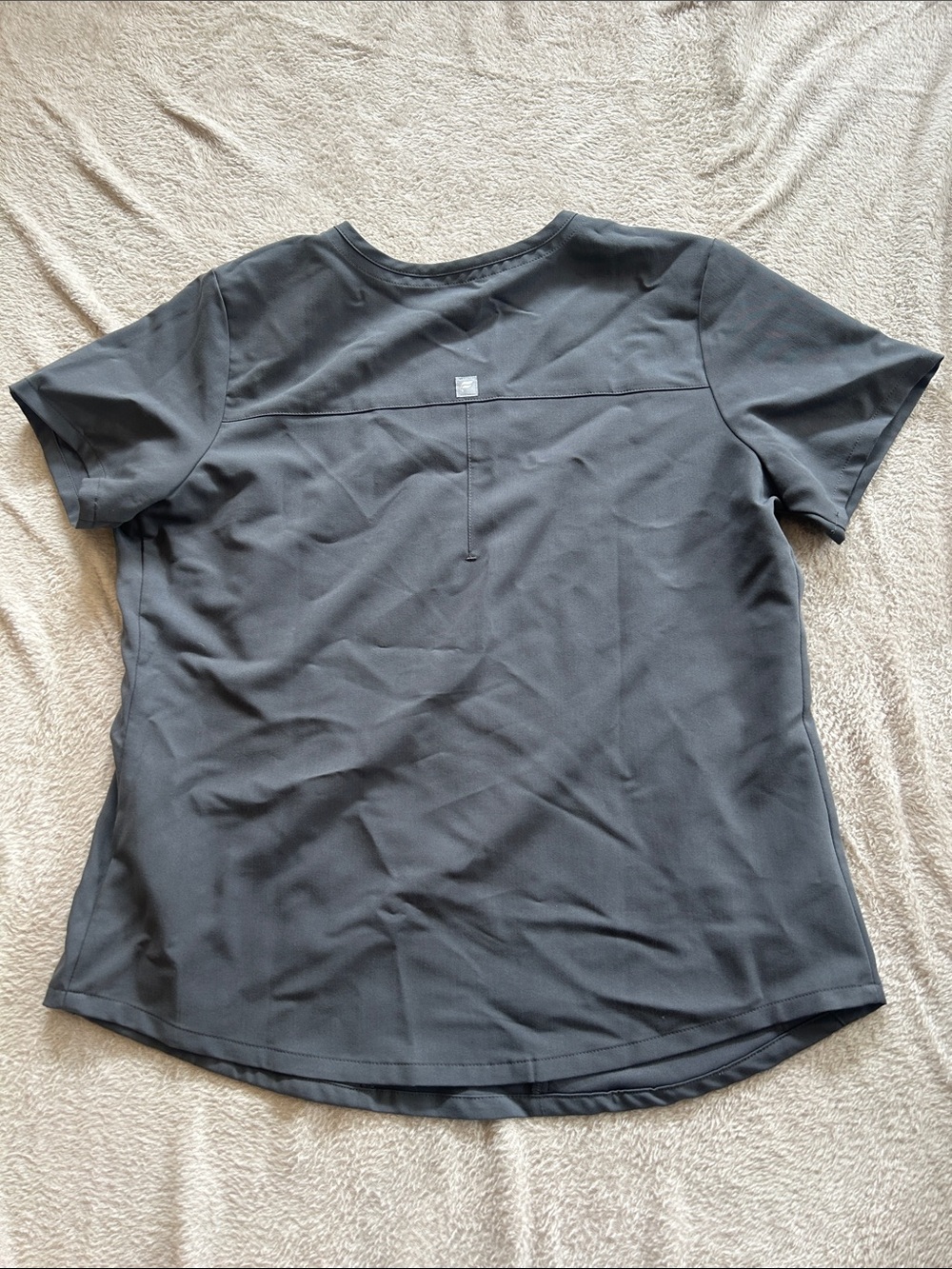 Fabletics scrub top - Picture 2 of 3
